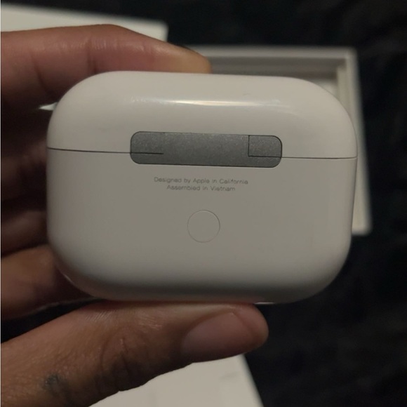AIRPOD PROS - Picture 3 of 6